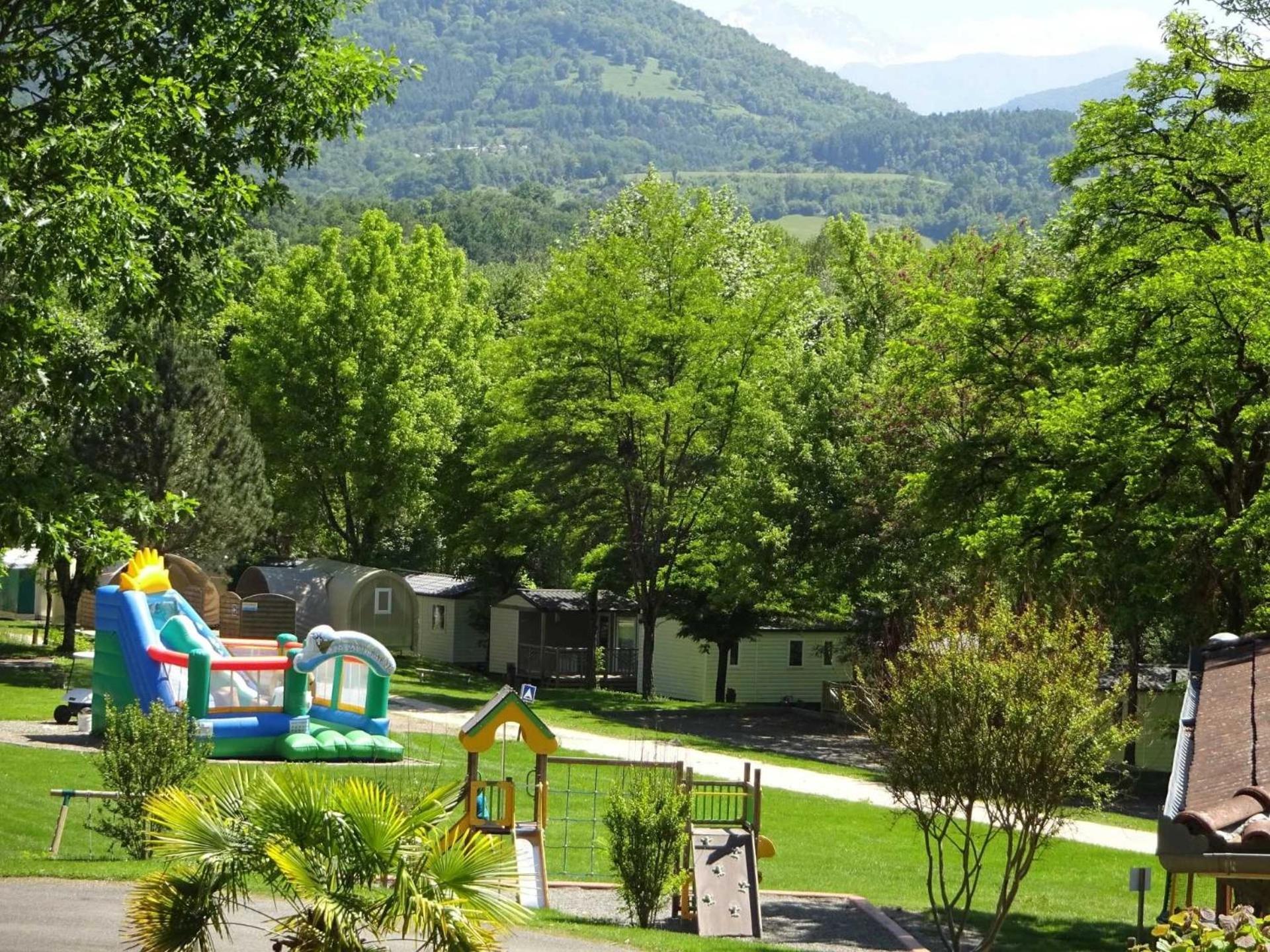 Camping - Piscine - Ccbaieb Montjoie-en-Couserans Exteriér fotografie